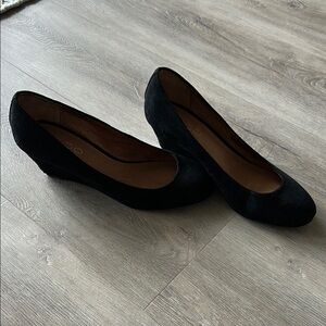 Elegant Black Wedge Shoes